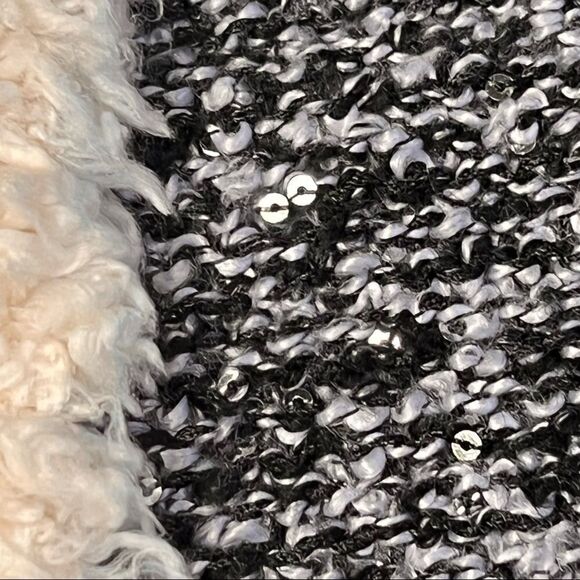 Woman’s Oliver Open Sherpa Lined Knit Vest L Black sparkle accents Reversible - Picture 11 of 11